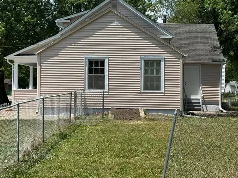 Exterior - 209 S 3rd St, Malta, IL 60150 photo 3 of 4