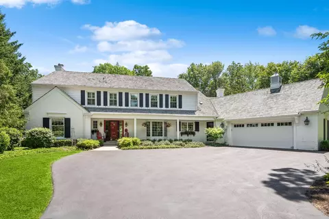 465 Douglas Dr, Lake Forest, IL 60045