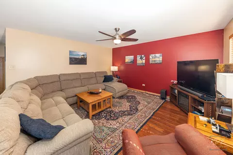 5848 Timber Trl, Plainfield, IL 60586 photo 13