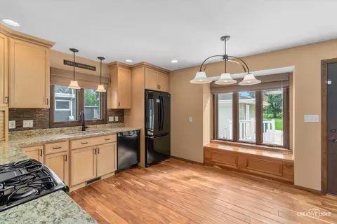 Kitchen - 1681 Gary Ave, Aurora, IL 60505 photo 1 of 2