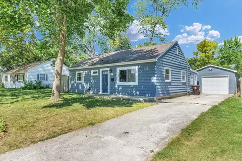 1309 Fairlawn Dr, Rantoul, IL 61866