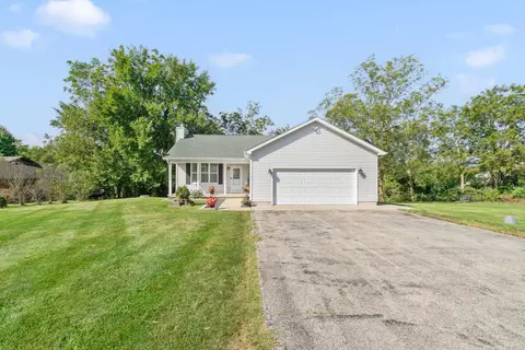 2644 N 3739th Rd, Sheridan, IL 60551
