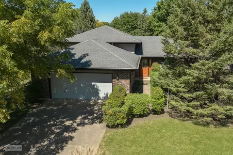 1114 Rushwood Ave, Shorewood, IL 60404