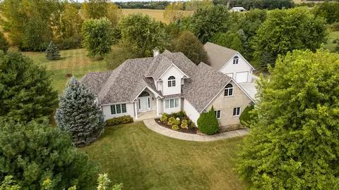 9672 N 12000e Rd, Grant Park, IL 60940