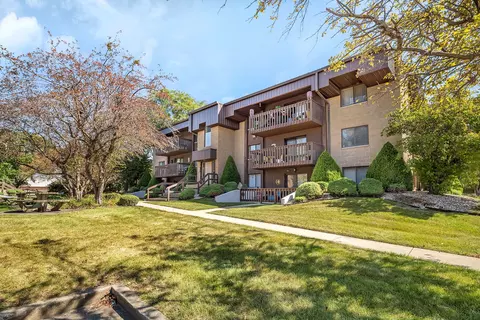 109 Caterpillar Dr #1D, Joliet, IL 60436