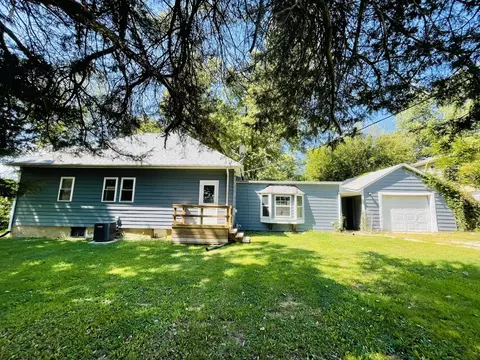 702 W 1st St, Streator, IL 61364