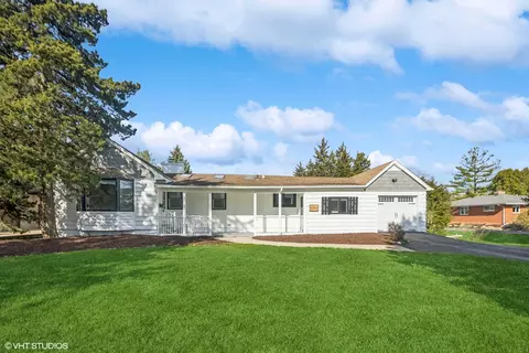 4526 Lee Ave, Downers Grove, IL 60515