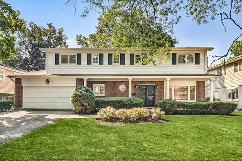 1118 Bob O Link Rd, Highland Park, IL 60035