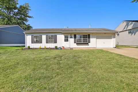 Exterior - 1007 Maplepark Dr, Champaign, IL 61821 photo 2 of 4