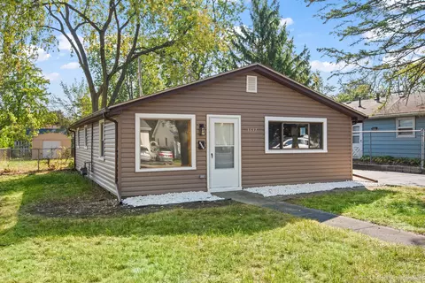 Exterior - 3537 Morgan St, Steger, IL 60475 photo 3 of 7