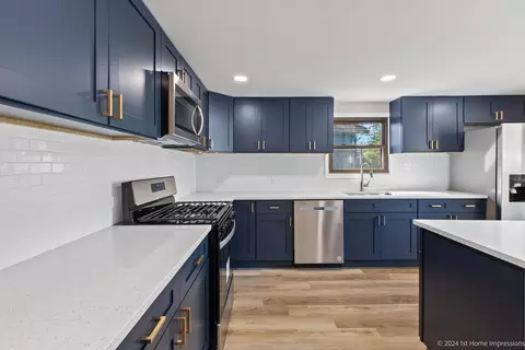 Kitchen - 3537 Morgan St, Steger, IL 60475 photo 6 of 8