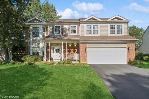 613 Kingsbury Ct, Algonquin, IL 60102