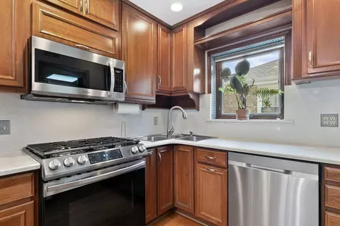 2409 S 6th Ave, North Riverside, IL 60546 photo 6