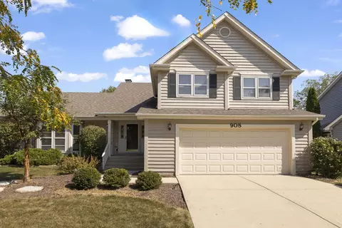 908 Elm St, Naperville, IL 60540