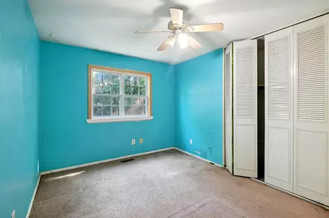 Bedroom - 3 Winrock Rd, Montgomery, IL 60538 photo 4 of 5