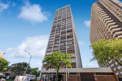 6171 N Sheridan Rd #2306, Chicago, IL 60660