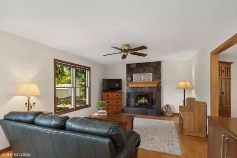 5021 Adele Dr, Gurnee, IL 60031 photo 7
