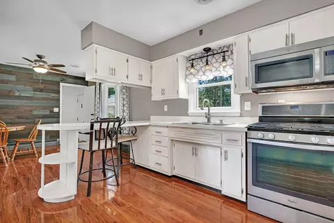 1105 Bartel Rd, Joliet, IL 60433 photo 9