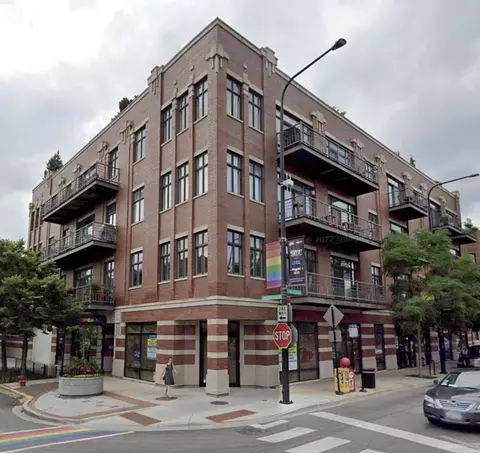 800 W Cornelia Ave #205, Chicago, IL 60657