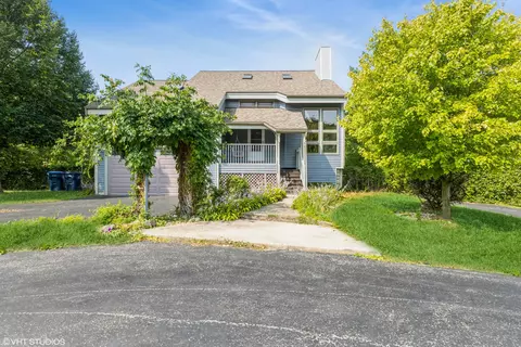 28162 N Lake Dr, Wauconda, IL 60084