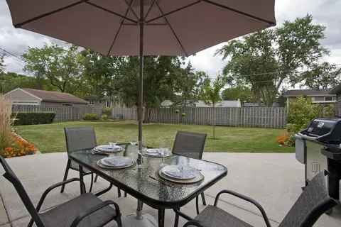515 Frederick Ln, Hoffman Estates, IL 60169 photo 16