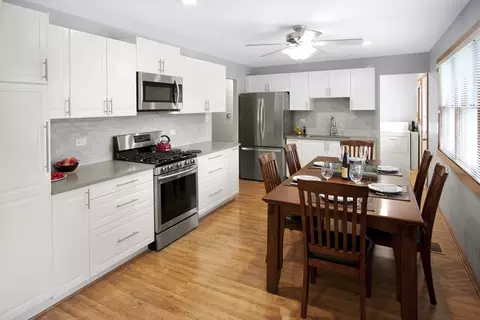 515 Frederick Ln, Hoffman Estates, IL 60169 photo 6