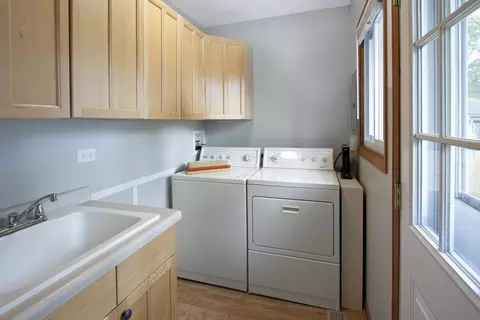 515 Frederick Ln, Hoffman Estates, IL 60169 photo 8