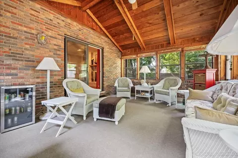 921 Smith Ct, Batavia, IL 60510 photo 13