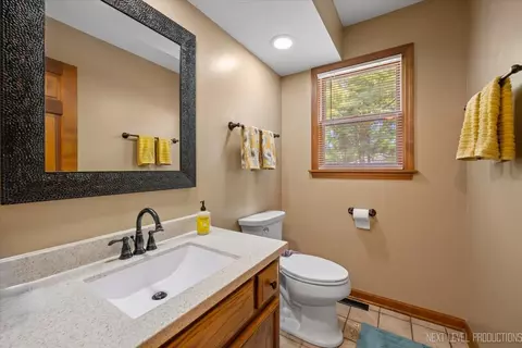 921 Smith Ct, Batavia, IL 60510 photo 25