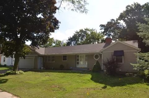 1718 E Gate Pkwy, Rockford, IL 61108