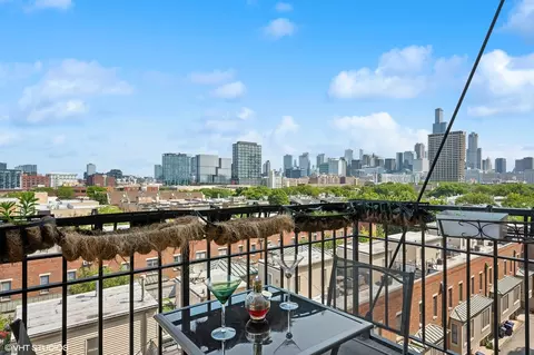 Exterior - 811 S Lytle St #506, Chicago, IL 60607 photo 2 of 2