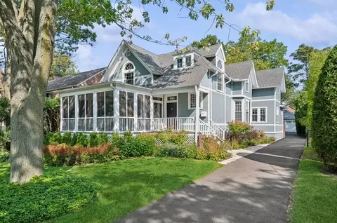 883 Elm St, Winnetka, IL 60093