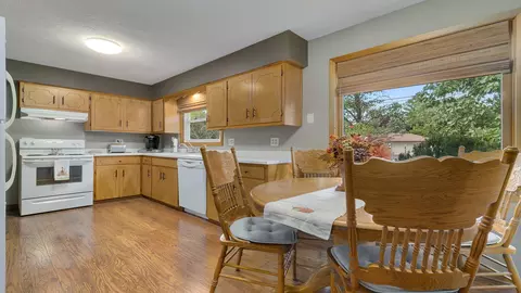 136 E Russell St, Rockton, IL 61072 photo 7
