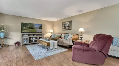 136 E Russell St, Rockton, IL 61072 photo 4