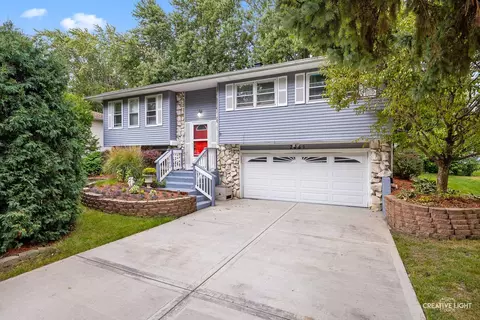 7451 Dahlia Dr, Hanover Park, IL 60133