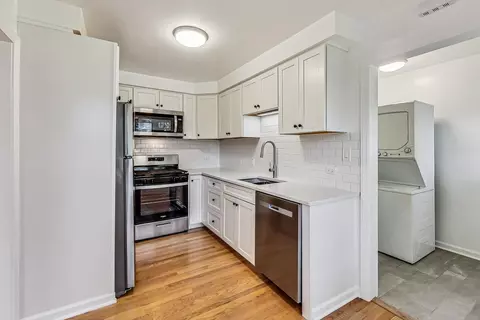 Kitchen - 1768 Whitcomb Ave, Des Plaines, IL 60018 photo 1 of 3