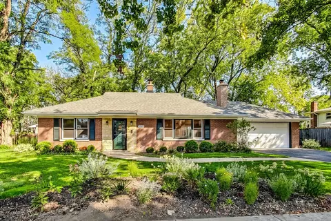1768 Whitcomb Ave, Des Plaines, IL 60018