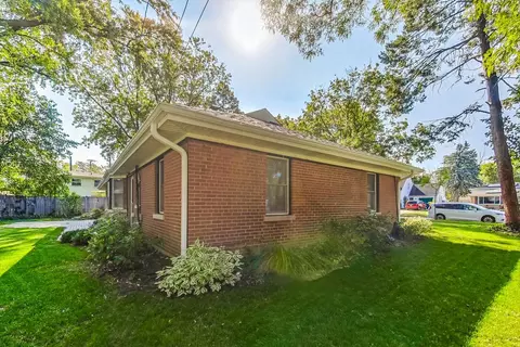 Exterior - 1768 Whitcomb Ave, Des Plaines, IL 60018 photo 9 of 9