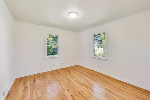 Bedroom - 1768 Whitcomb Ave, Des Plaines, IL 60018 photo 4 of 6