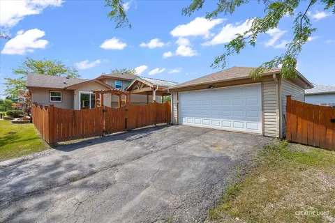 6451 Walter Adamic Ln, Plainfield, IL 60586 photo 17