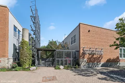 1300 W Altgeld St #105, Chicago, IL 60614