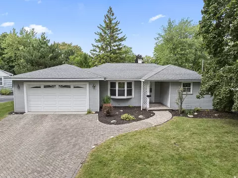 2900 Swallow Ln, Rolling Meadows, IL 60008