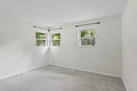 2900 Swallow Ln, Rolling Meadows, IL 60008 photo 18
