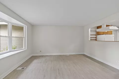 2900 Swallow Ln, Rolling Meadows, IL 60008 photo 5