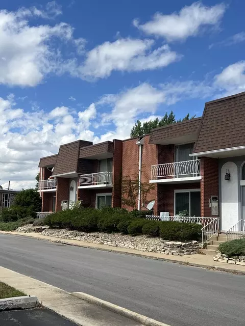 18203 Exchange Ave #3, Lansing, IL 60438