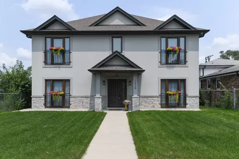 7026 W 71th Pl, Burbank, IL 60459