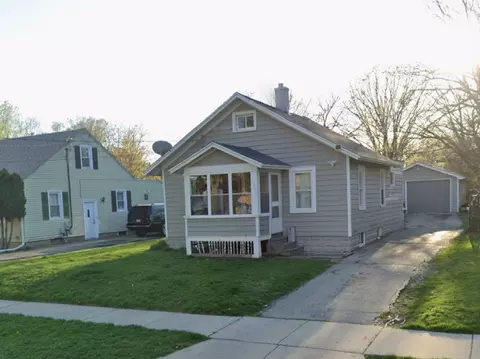 1031 Talma St, Aurora, IL 60505