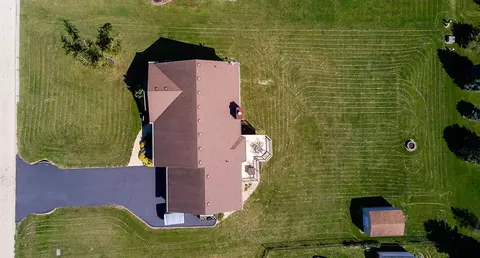 3849 E Mockingbird Ln, Byron, IL 61010 photo 28