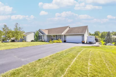 3849 E Mockingbird Ln, Byron, IL 61010 photo 3