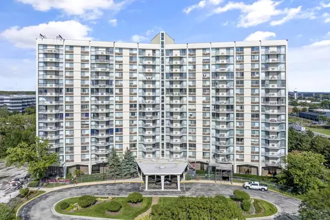 40 N Tower Rd #7K, Oak Brook, IL 60523